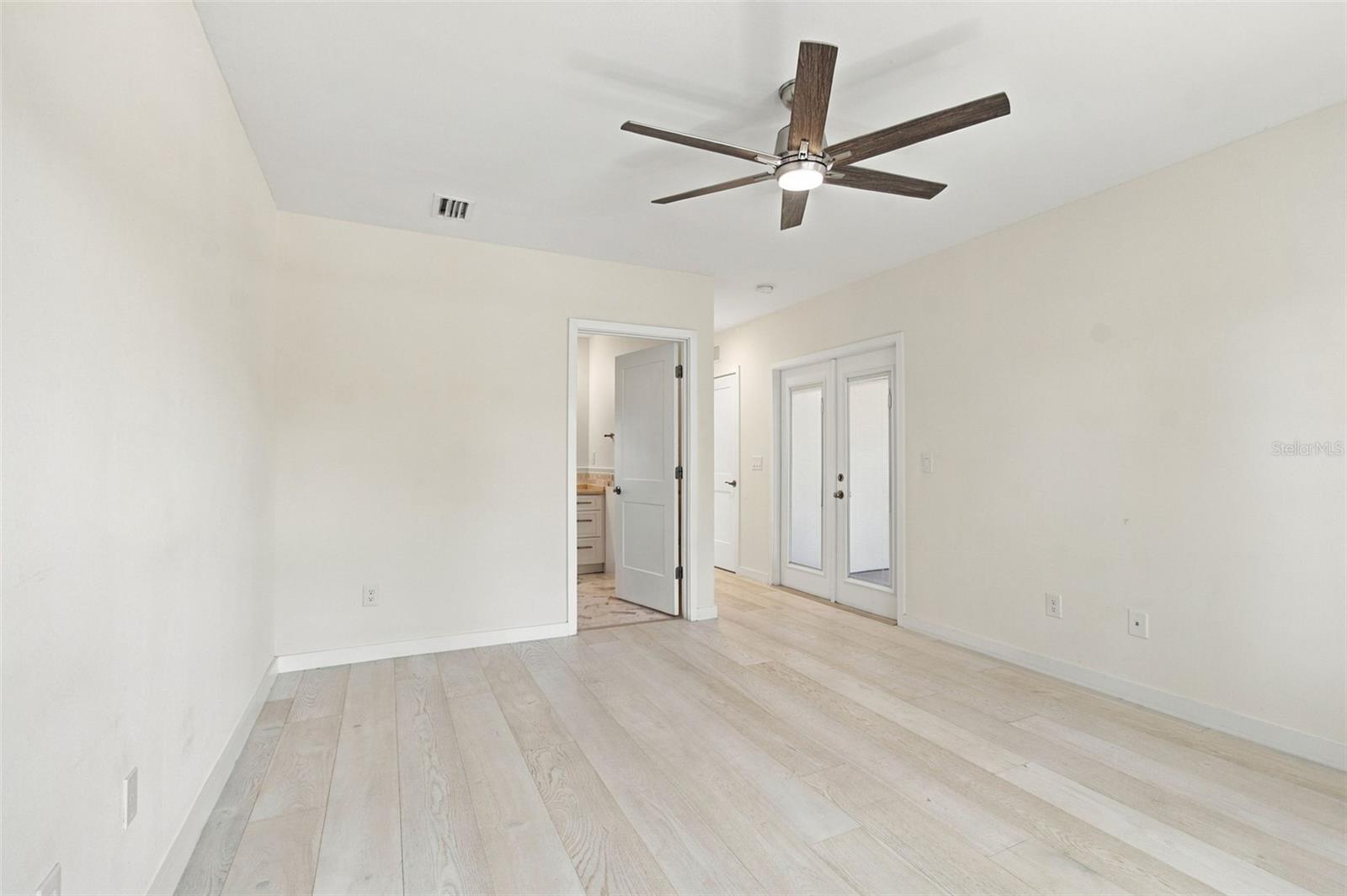 150 50th St N Property Photo 25