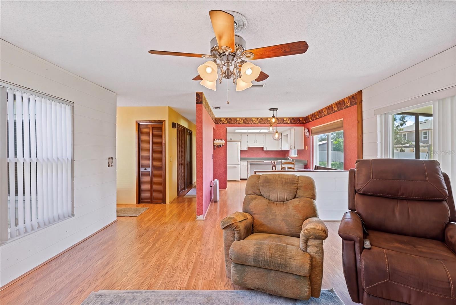 1105 Lenna Ave Property Photo 7