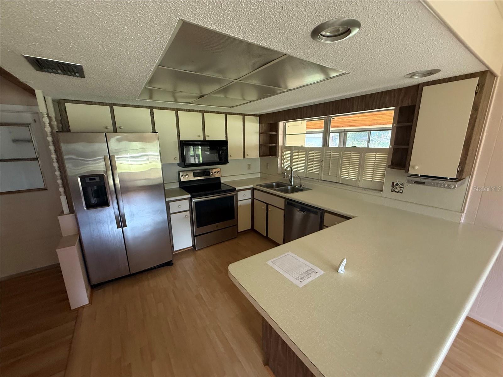 2906 Oak Crest Dr Property Photo 4