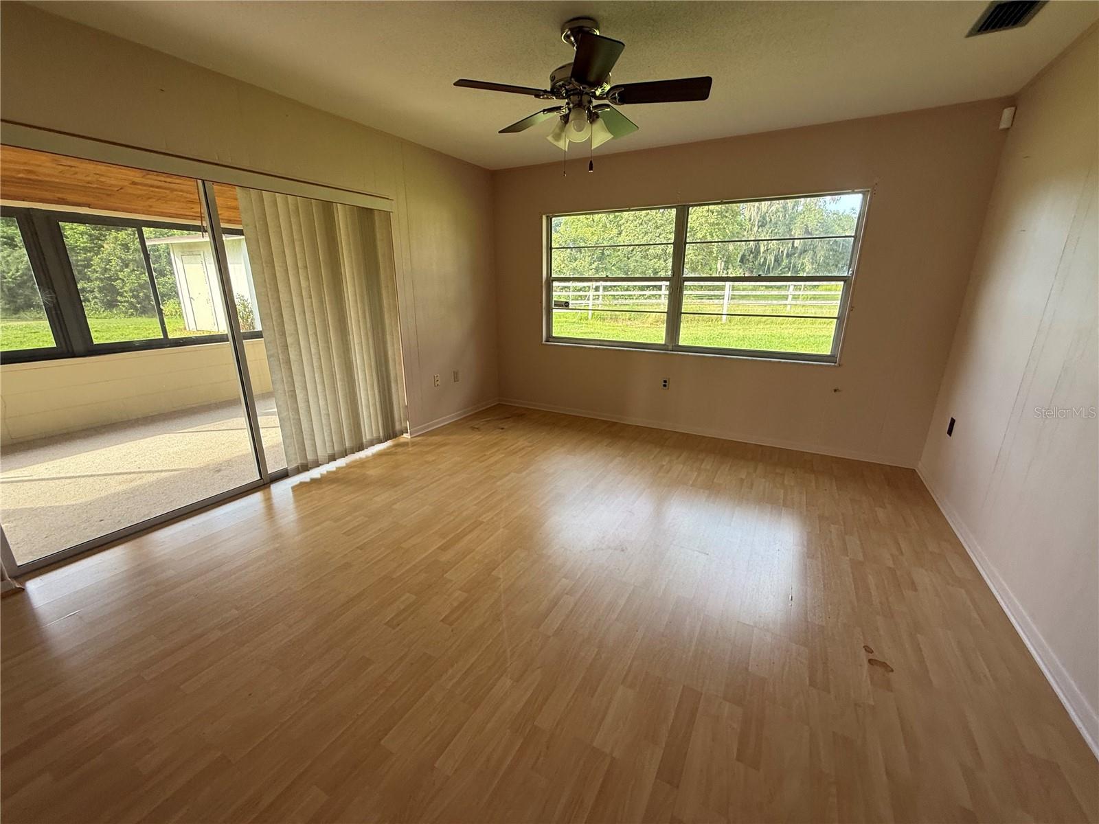 2906 Oak Crest Dr Property Photo 9