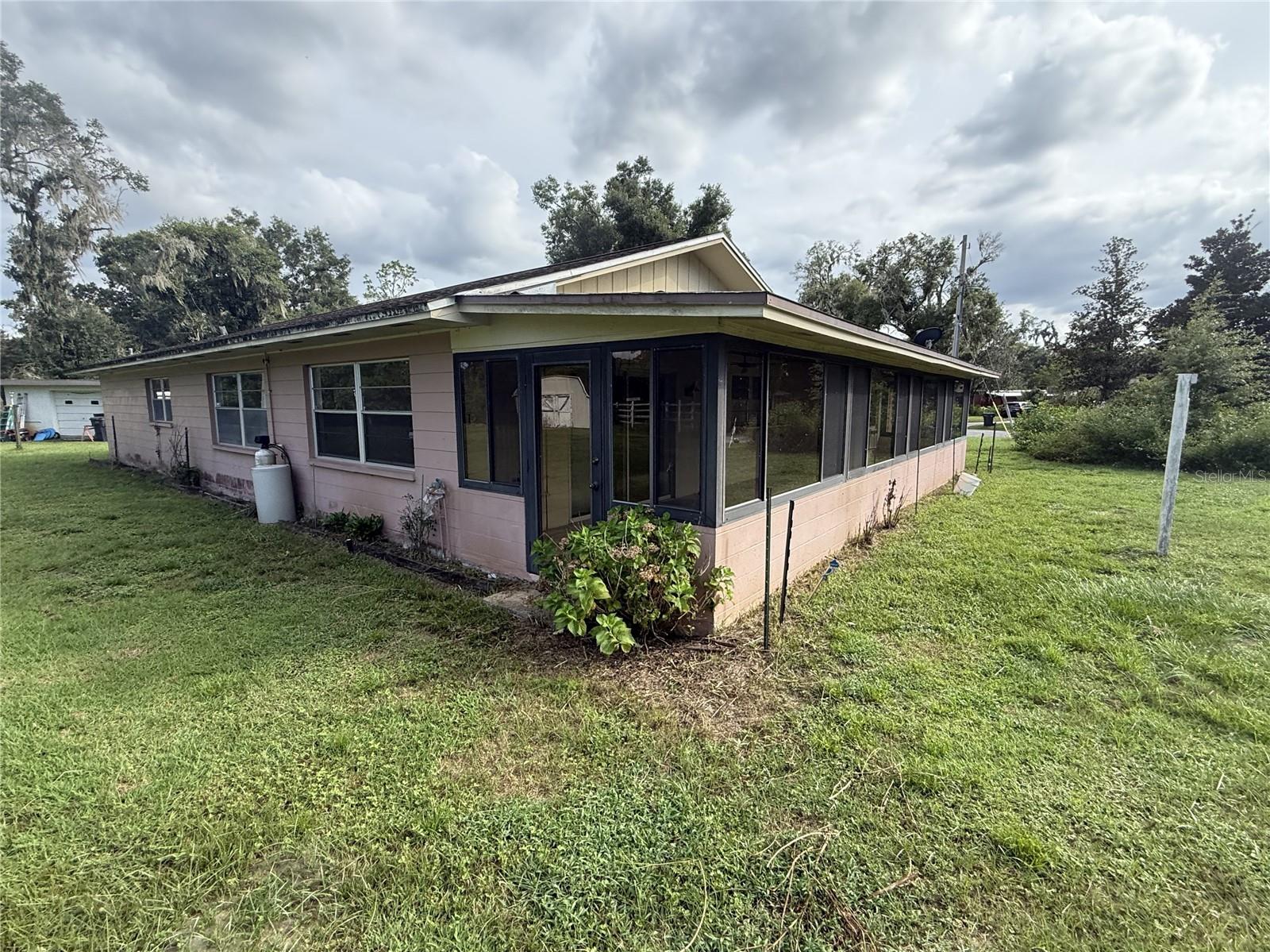 2906 Oak Crest Dr Property Photo 23