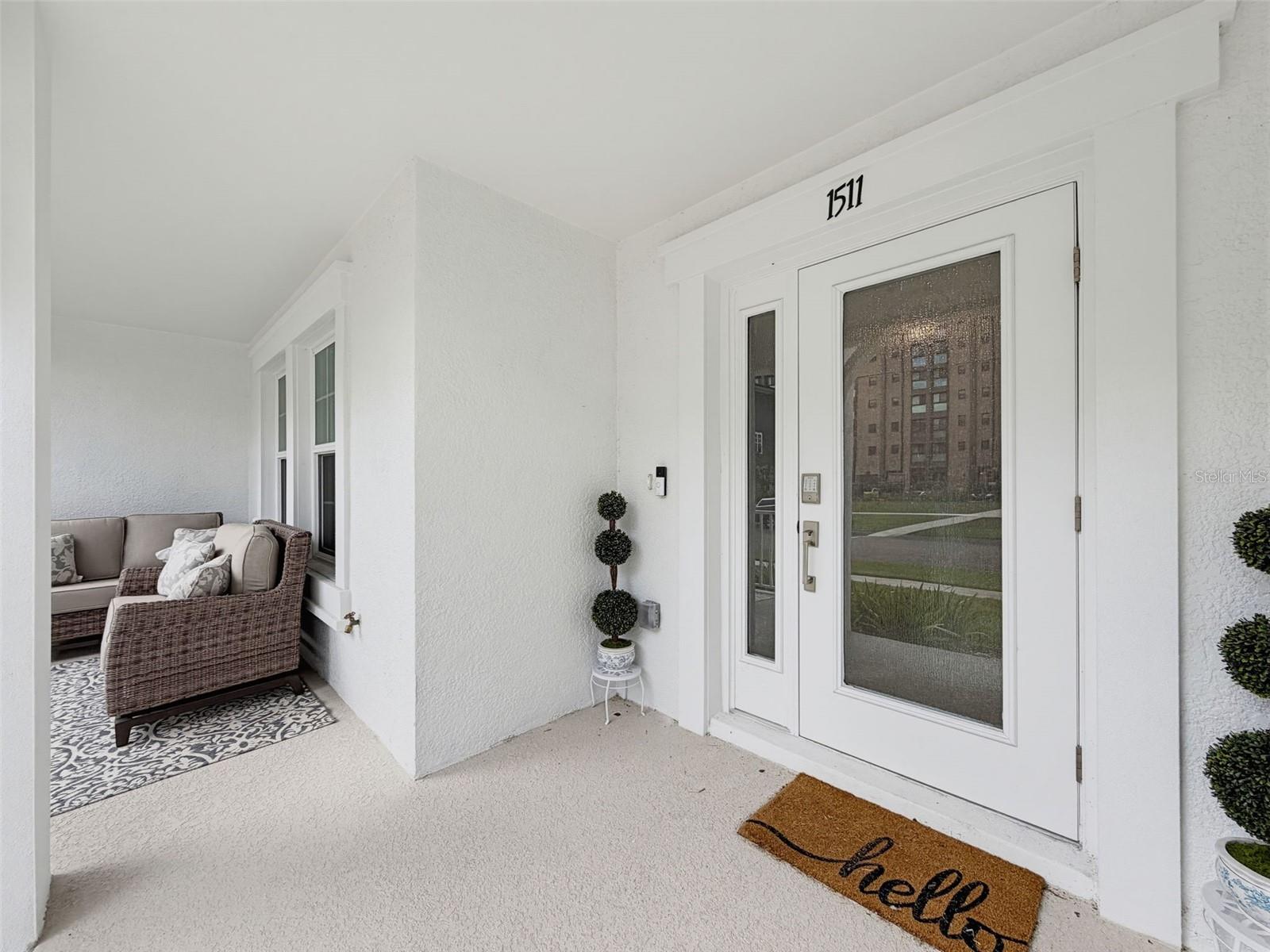 1511 W Chestnut St Property Photo 5