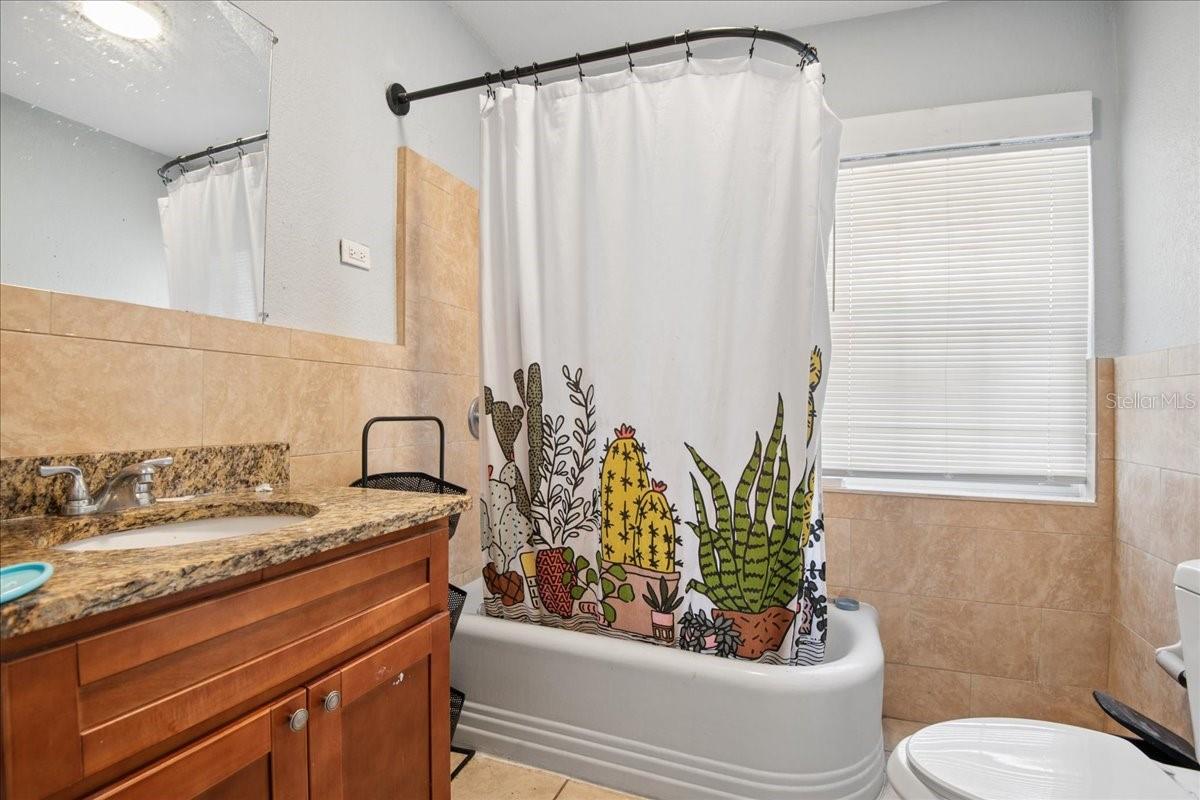 3001 W Chestnut St Property Photo 15