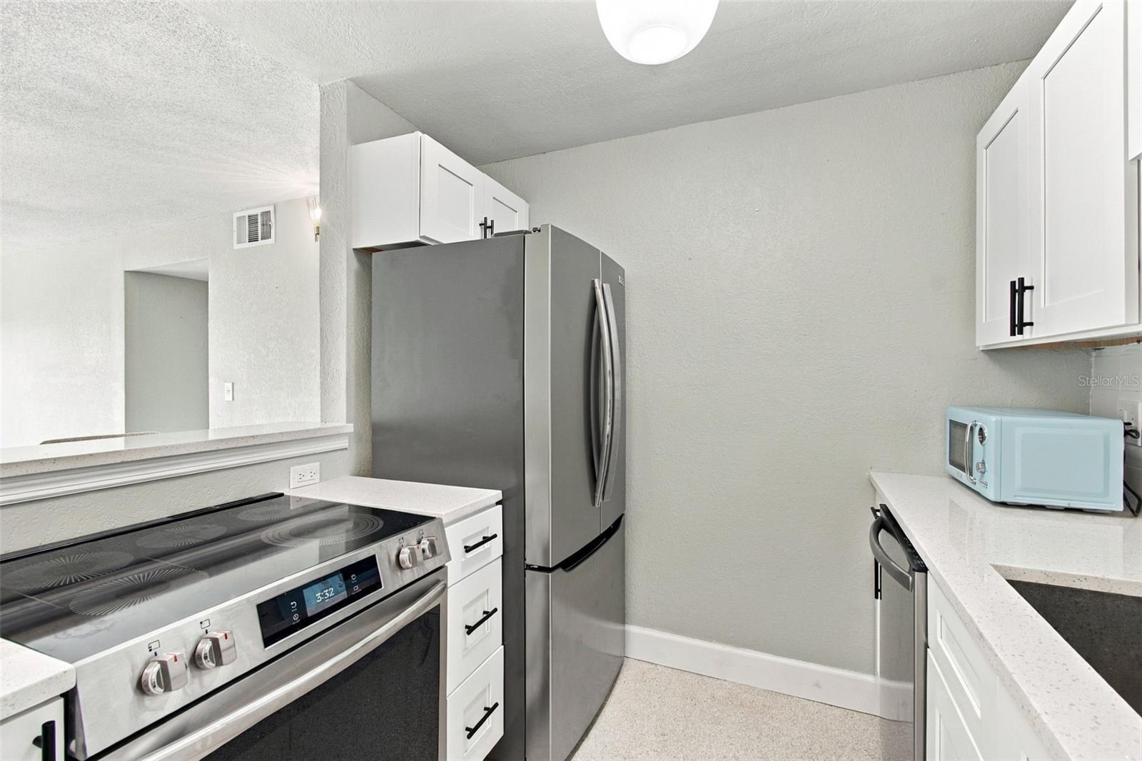 17035 Gulf Blvd #107 Property Photo 6