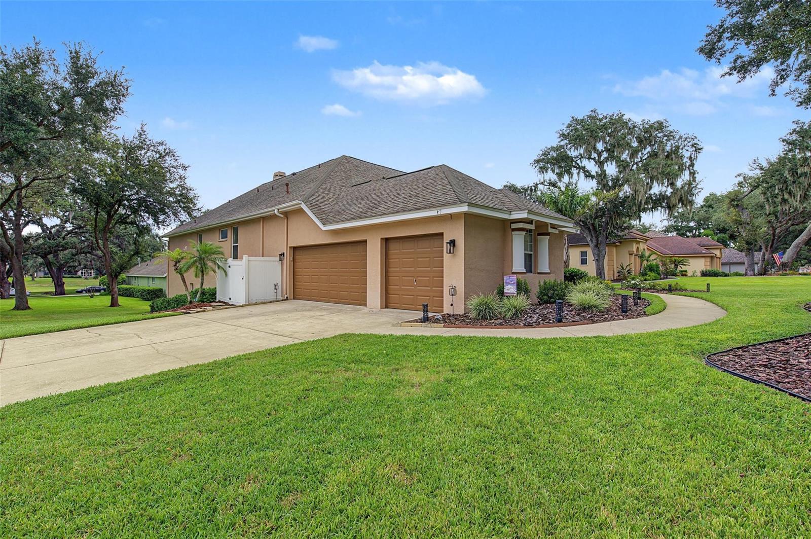 5109 Sylvan Oaks Dr Property Photo 5