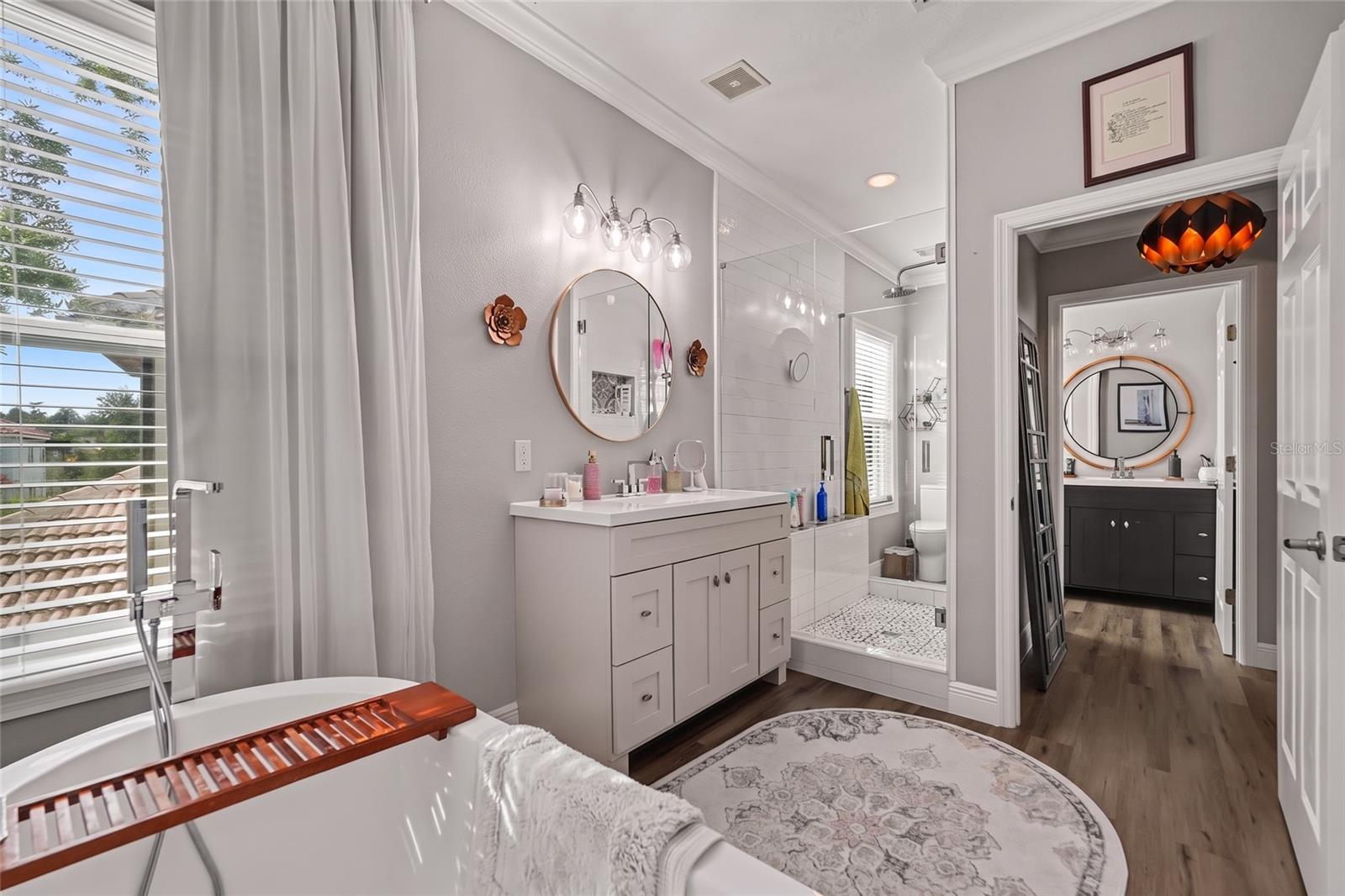 TB8551842 Property Photo 16