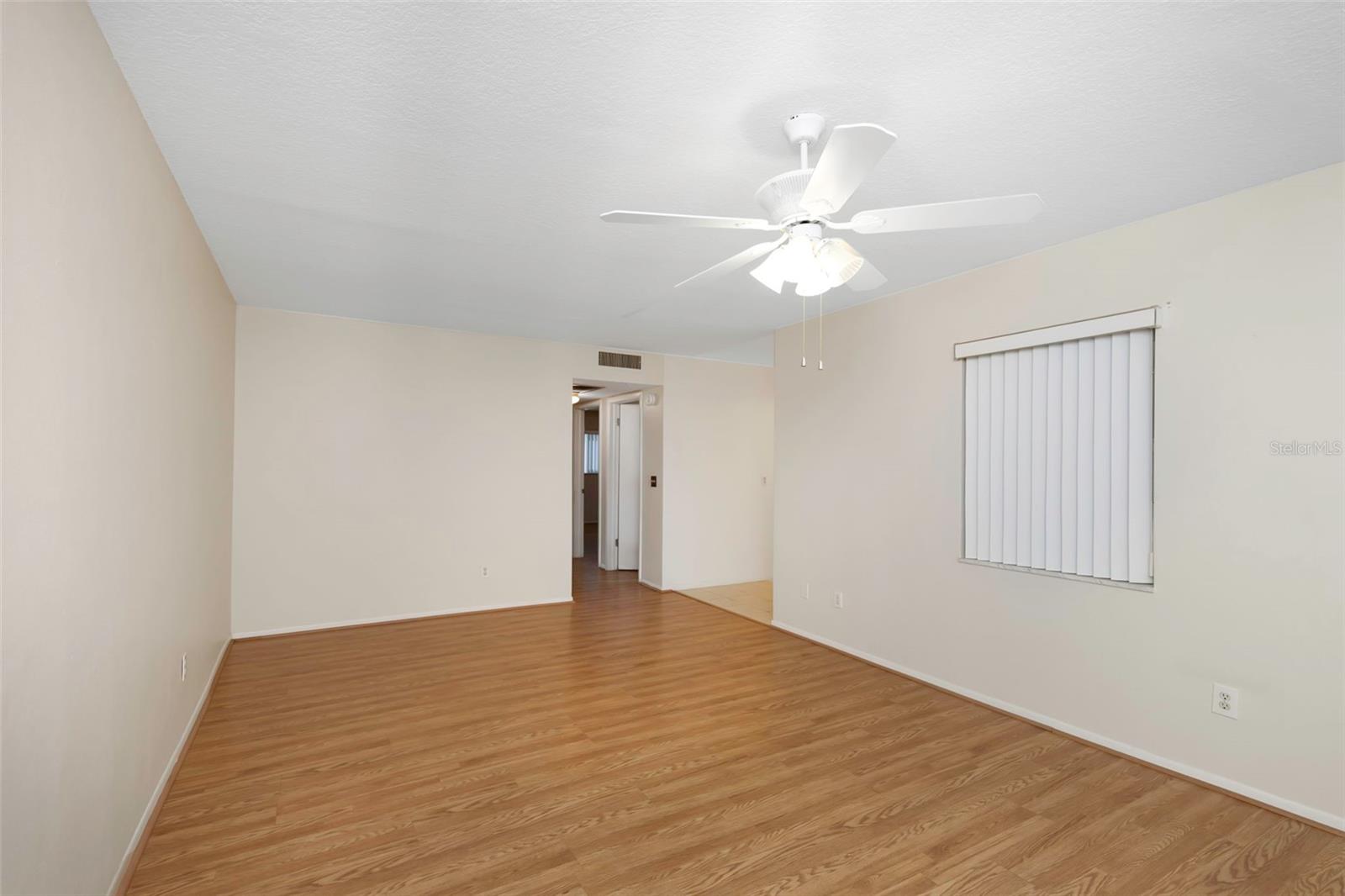 165 Sky Loch Dr E Property Photo 9