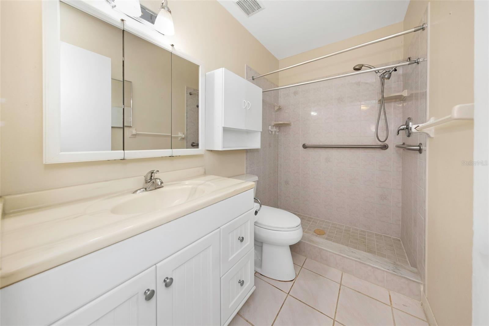 165 Sky Loch Dr E Property Photo 20