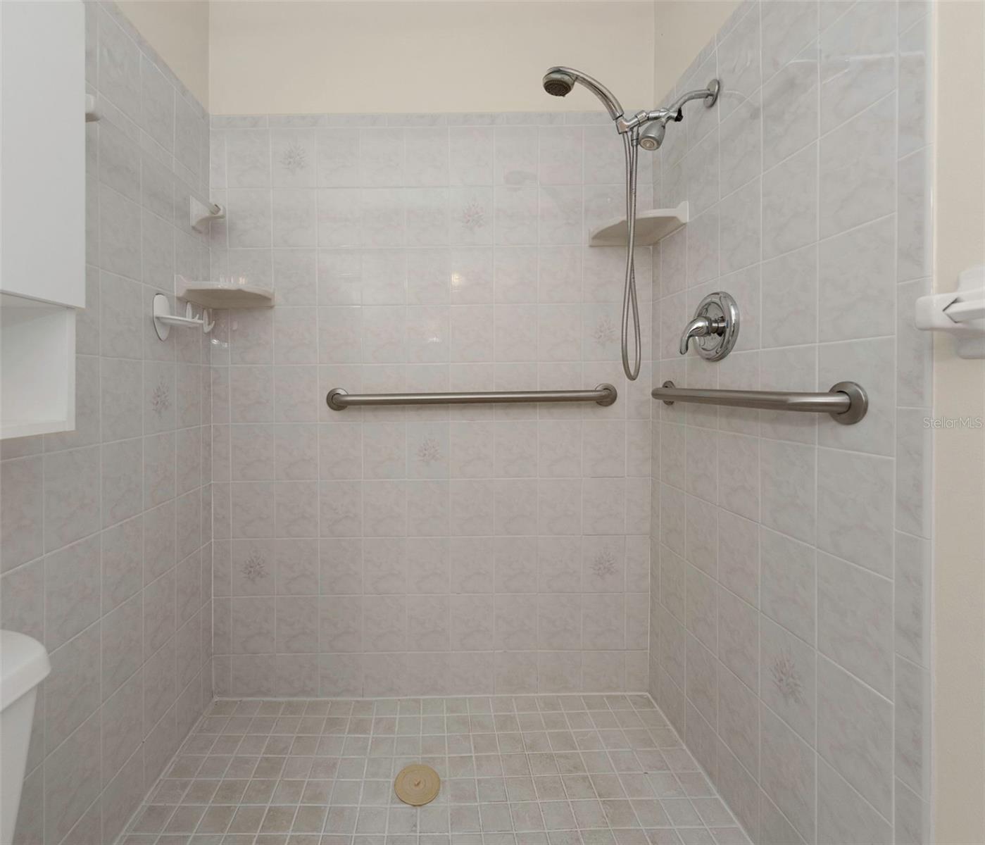 165 Sky Loch Dr E Property Photo 21