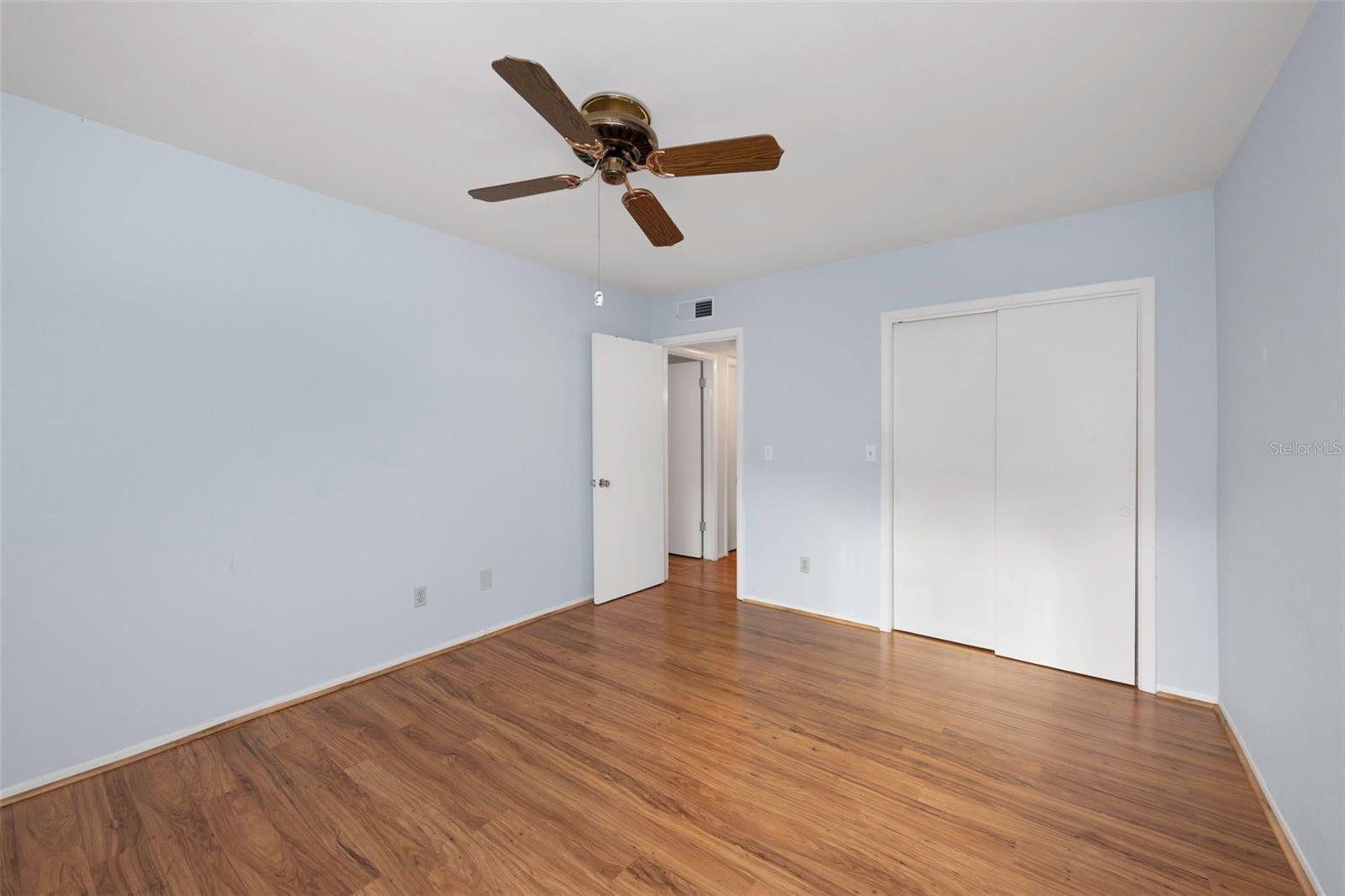 165 Sky Loch Dr E Property Photo 23