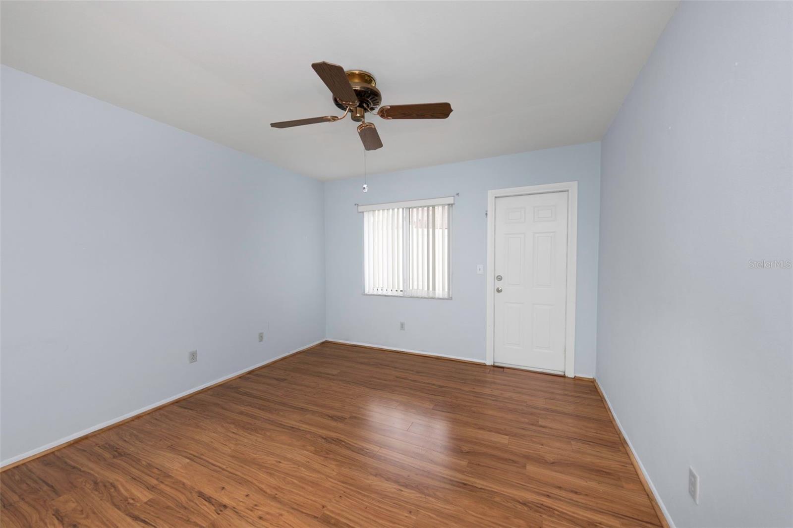 165 Sky Loch Dr E Property Photo 24