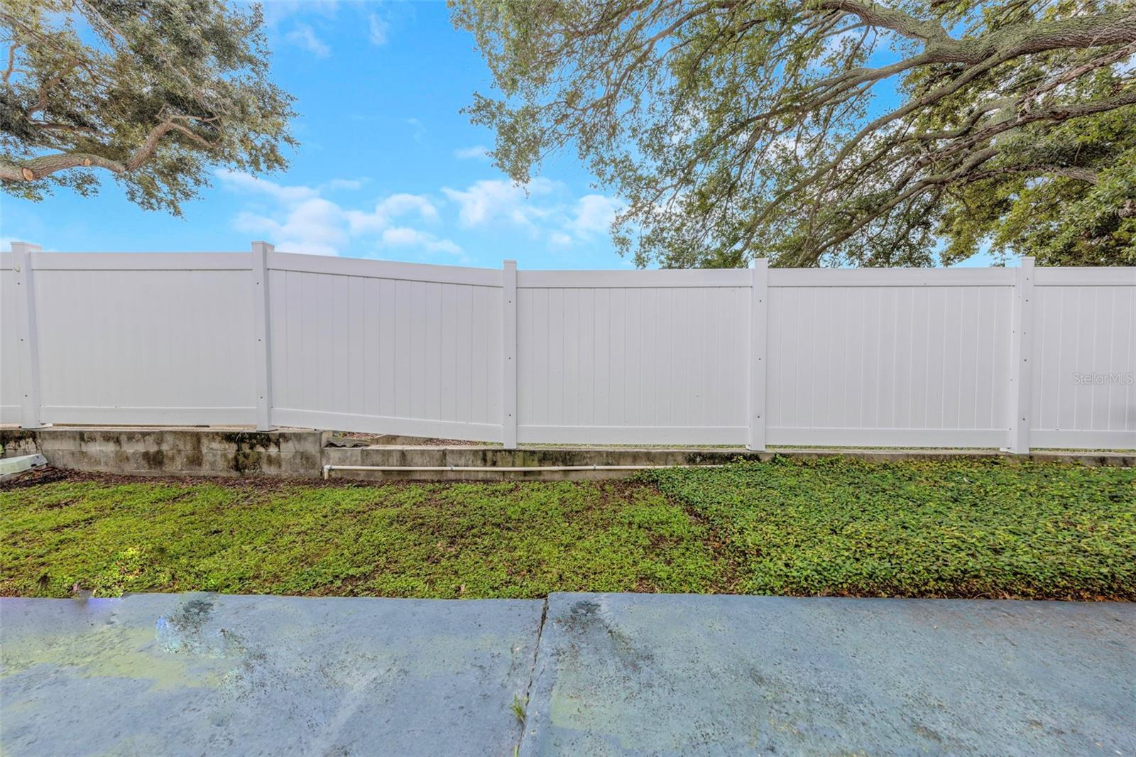 165 Sky Loch Dr E Property Photo 29