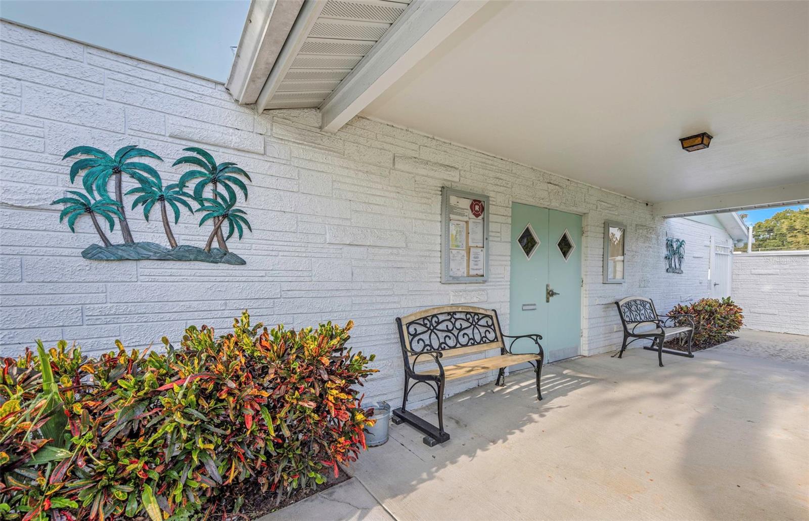 165 Sky Loch Dr E Property Photo 31