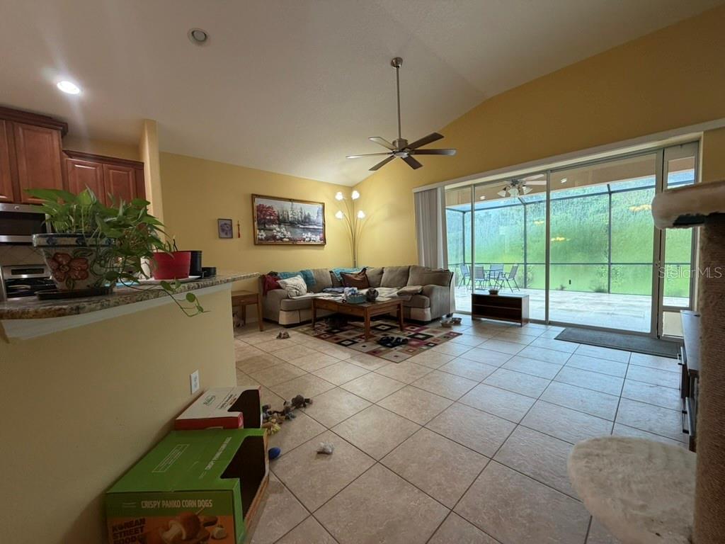 8606 Deep Maple Dr Property Photo 9