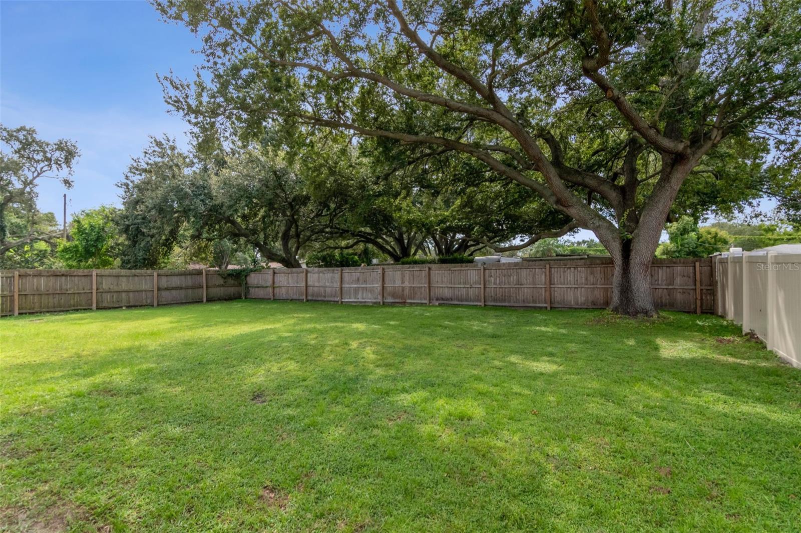 2158 Beverly Ln Property Photo 25