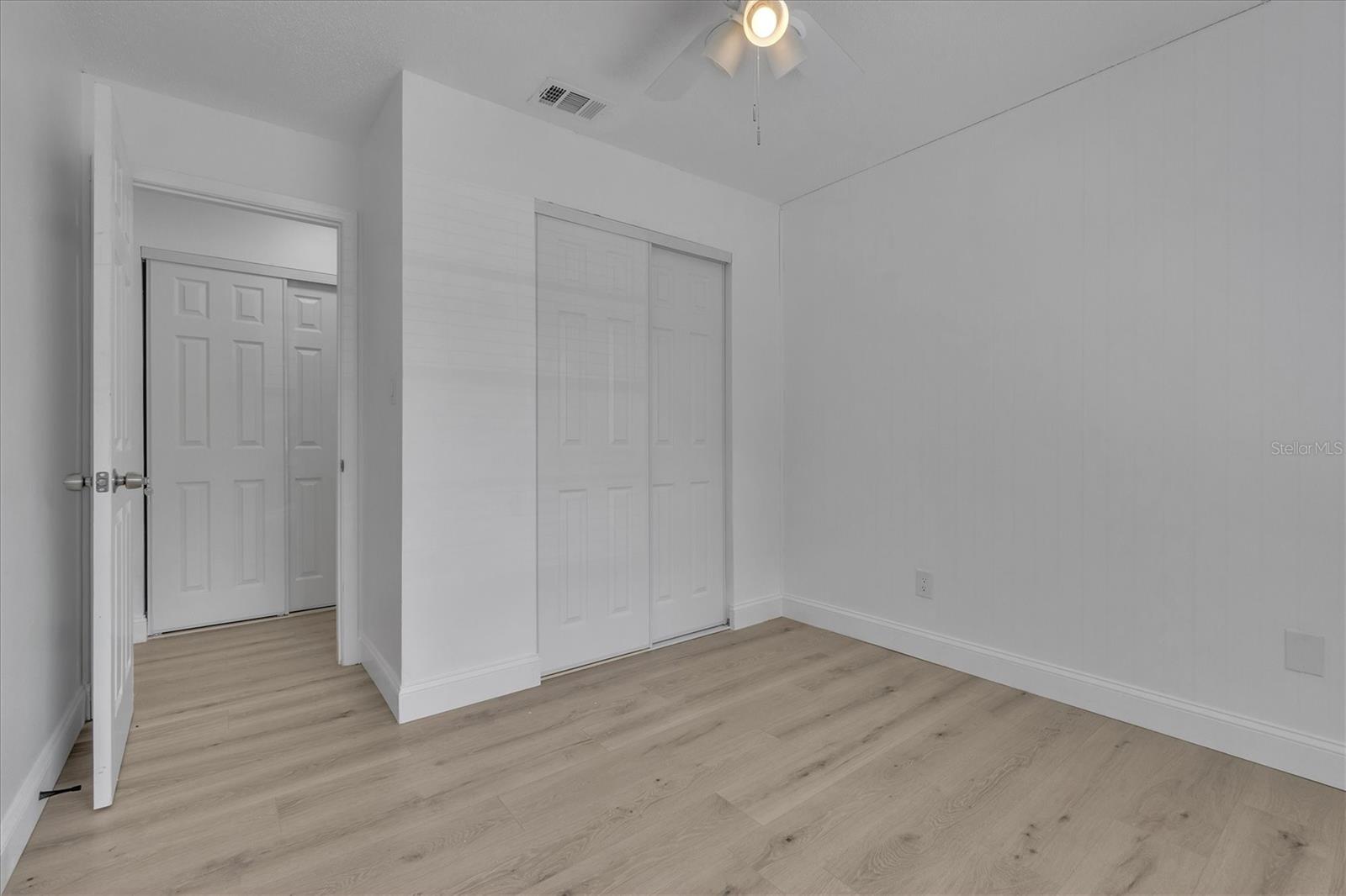 2840 Central Dr Property Photo 17
