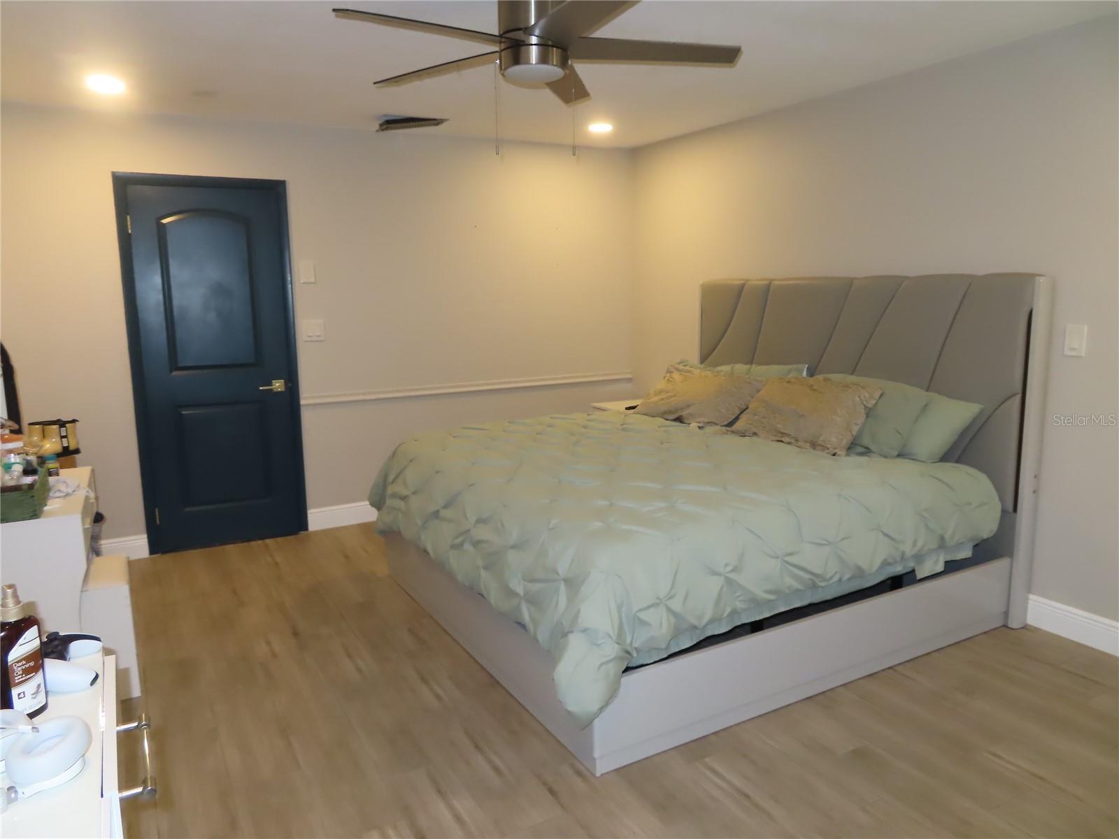 28524 Twinbrook Ln Property Photo 13