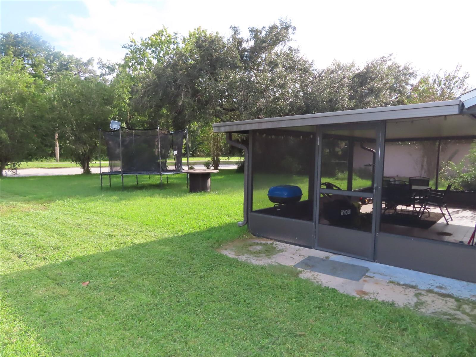 28524 Twinbrook Ln Property Photo 20