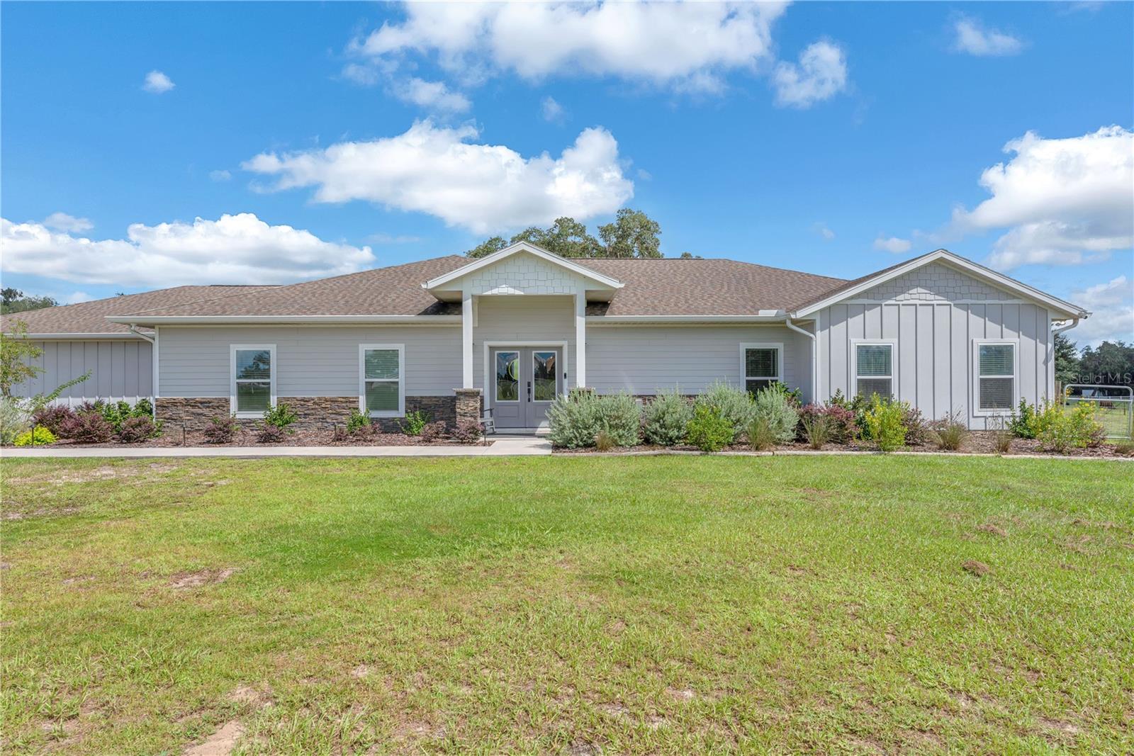 8631 Sw 70th Ter Property Photo 1