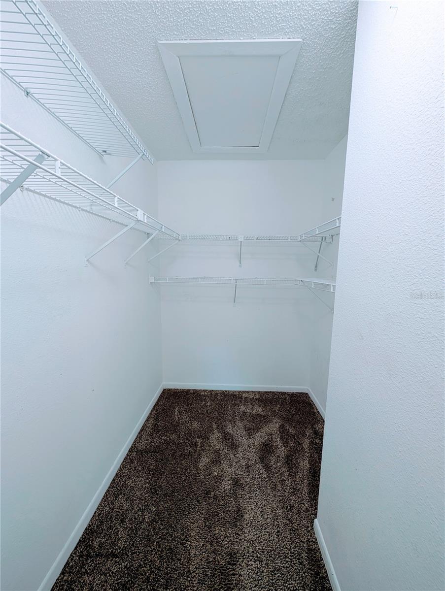 1435 Millstream Ln #204 Property Photo 17