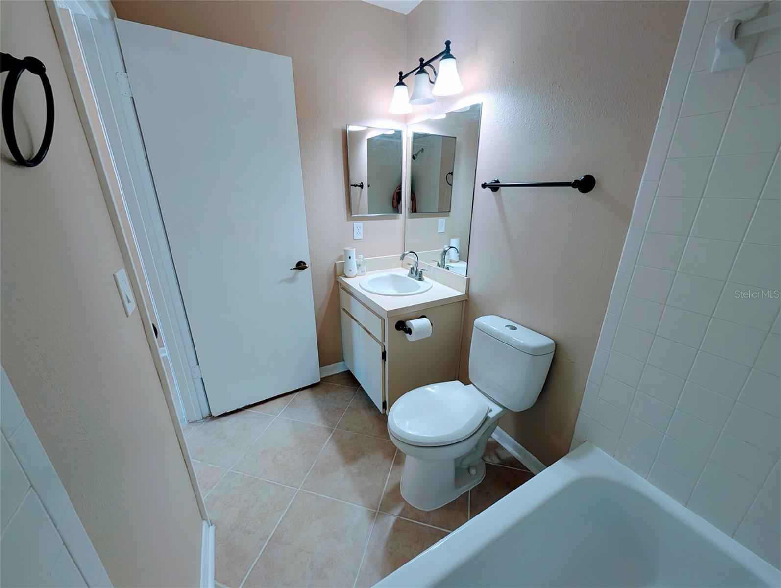 1435 Millstream Ln #204 Property Photo 30