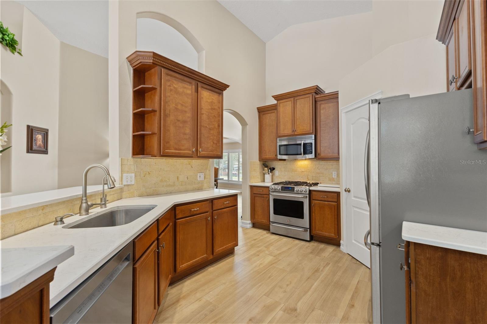19221 Robin Perch Ln Property Photo 15