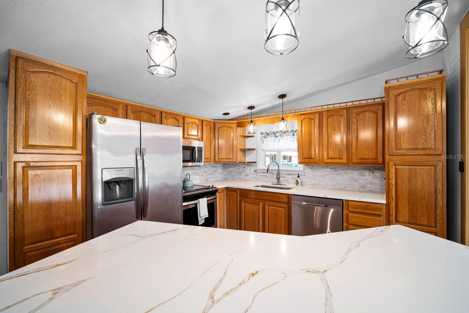 9128 Otter Pass Property Photo 5