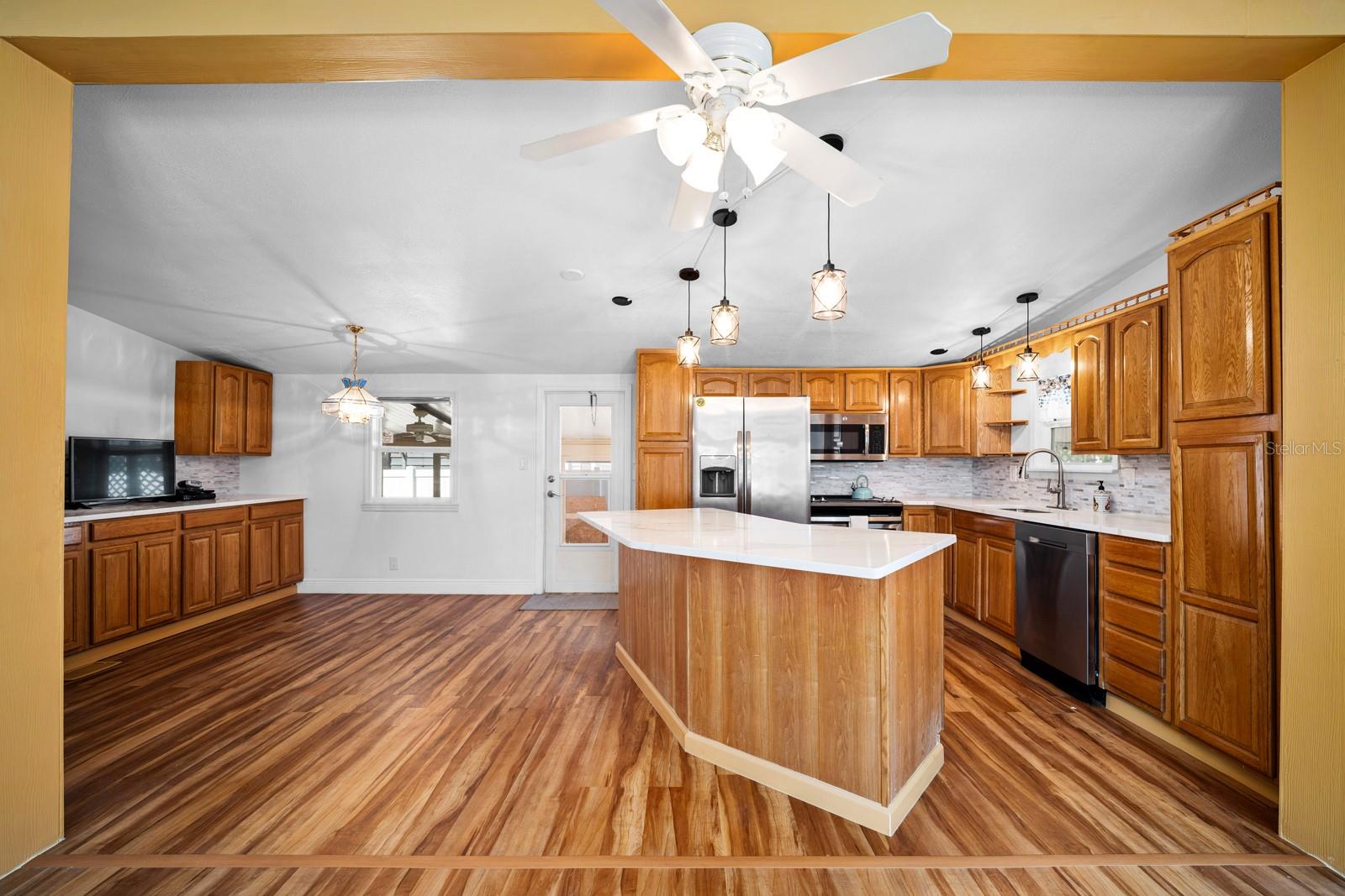 9128 Otter Pass Property Photo 9