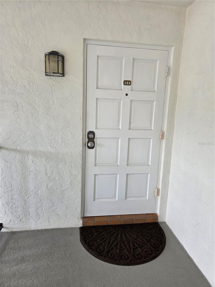 5800 Hollywood Blvd #125 Property Photo 3