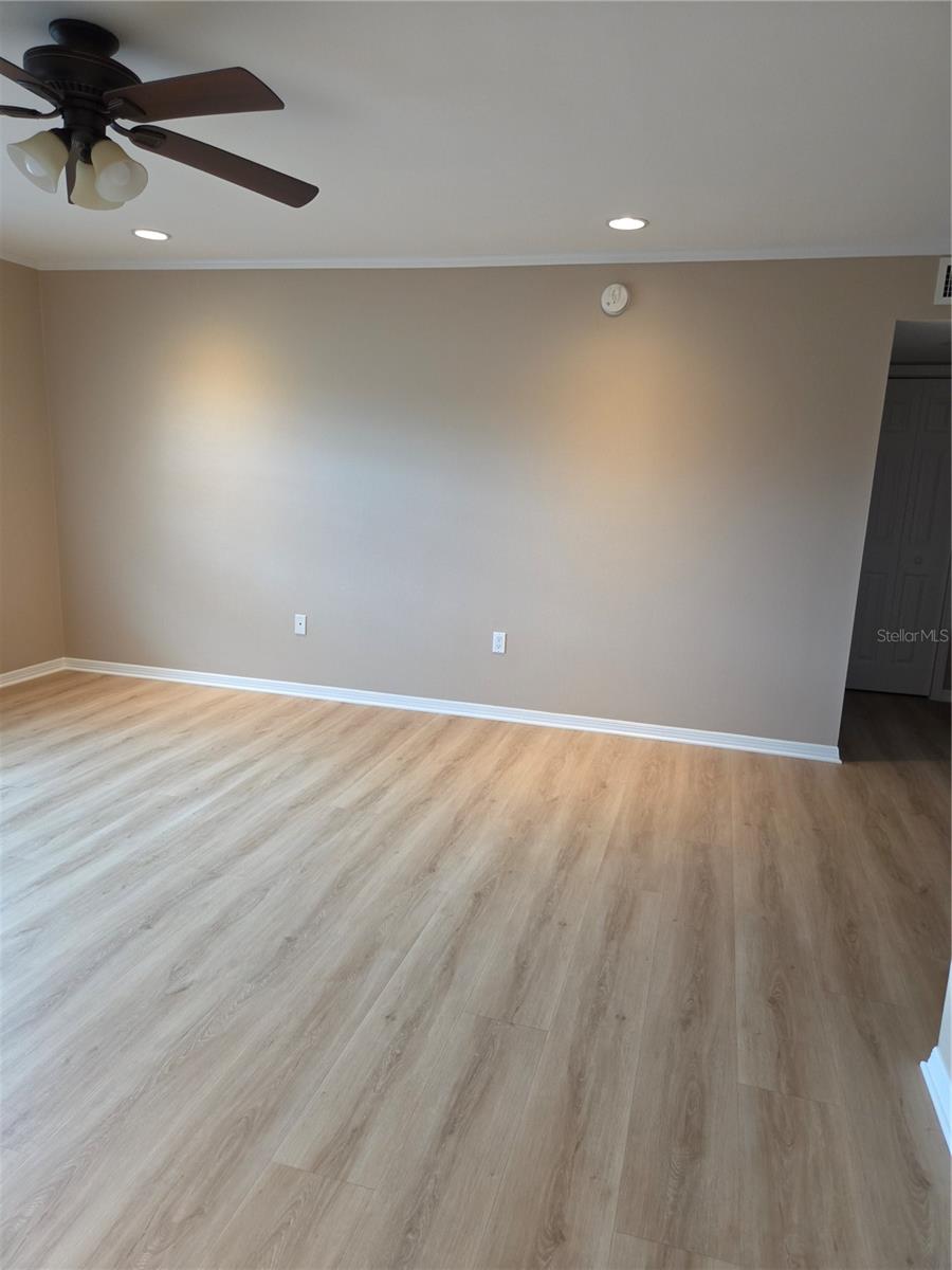 5800 Hollywood Blvd #125 Property Photo 6