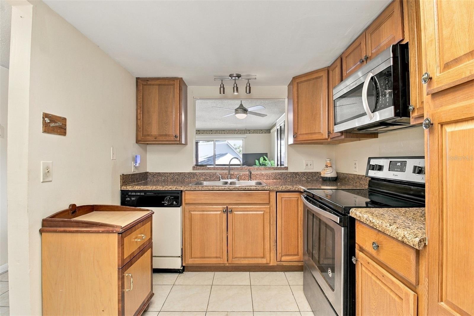 6308 Newtown Cir #8b5 Property Photo 14