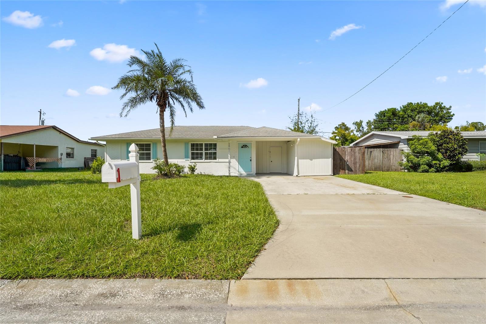 2901 Poplar St Property Photo 1