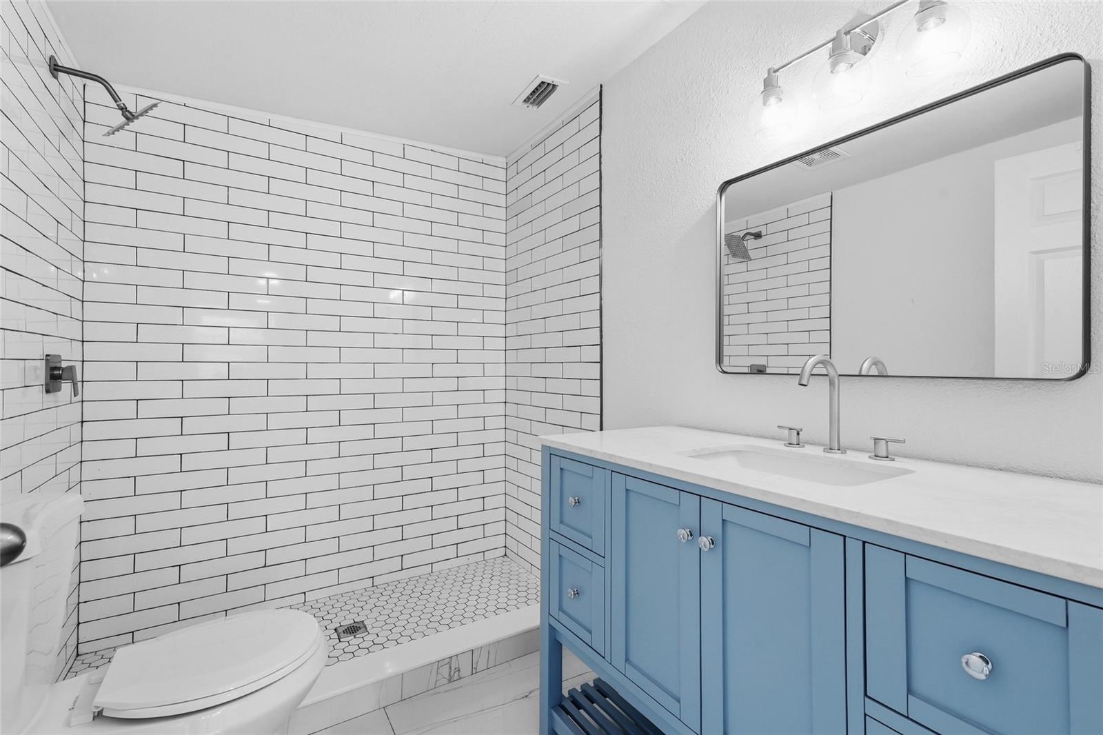 2901 Poplar St Property Photo 21