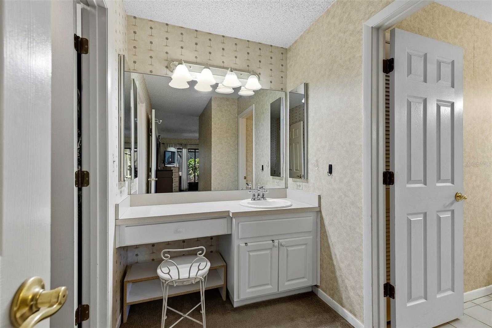 3011 Enisglen Dr Property Photo 16