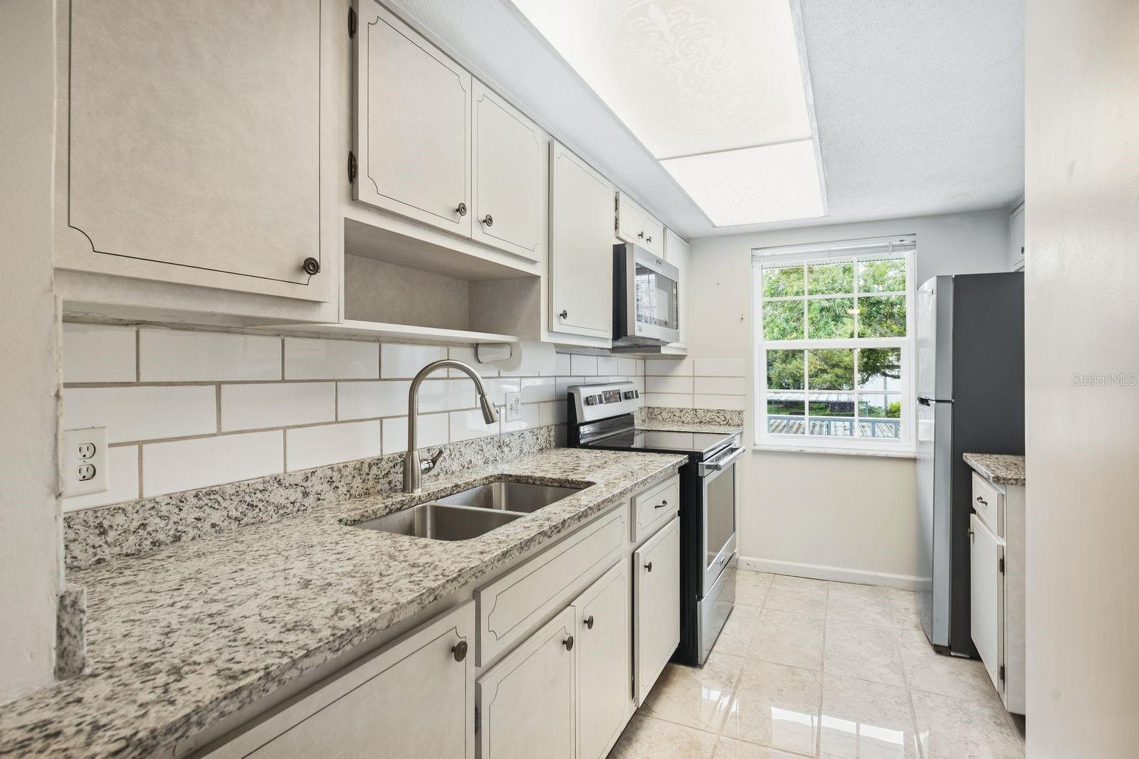 300 Clyde Ln #209 Property Photo 10