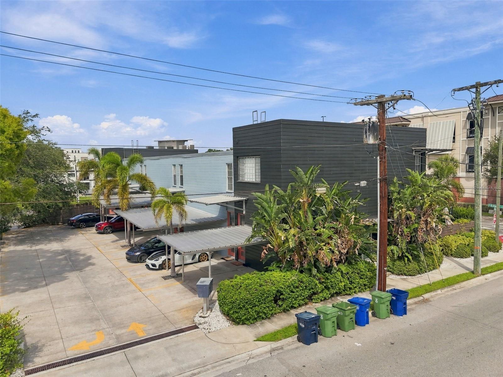 2509 W Azeele St Property Photo 1