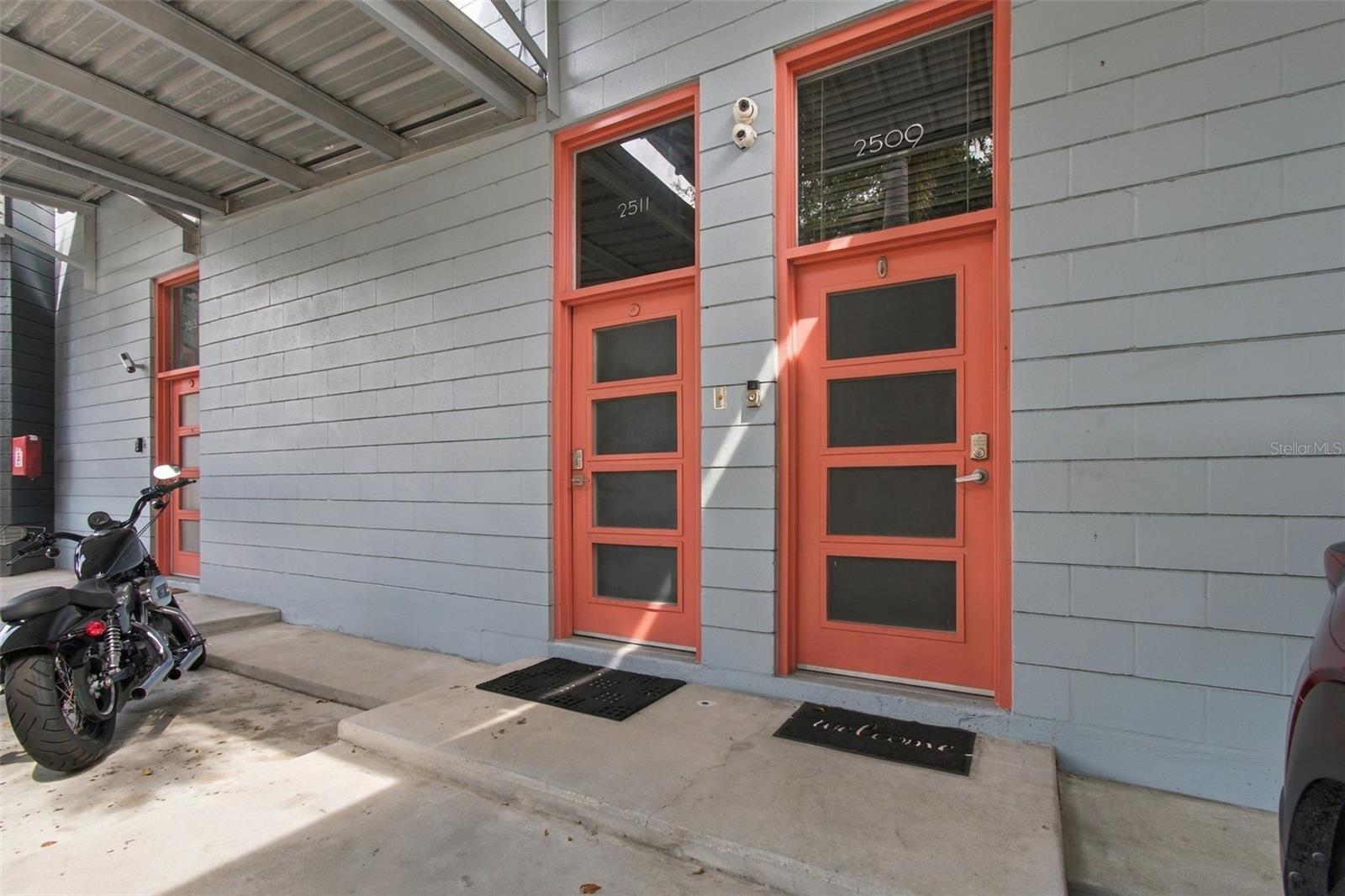 2509 W Azeele St Property Photo 2