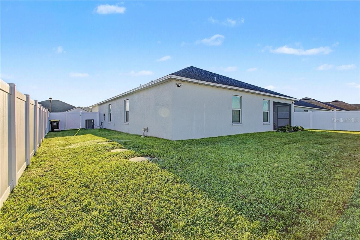 2760 Hudson St Property Photo 37