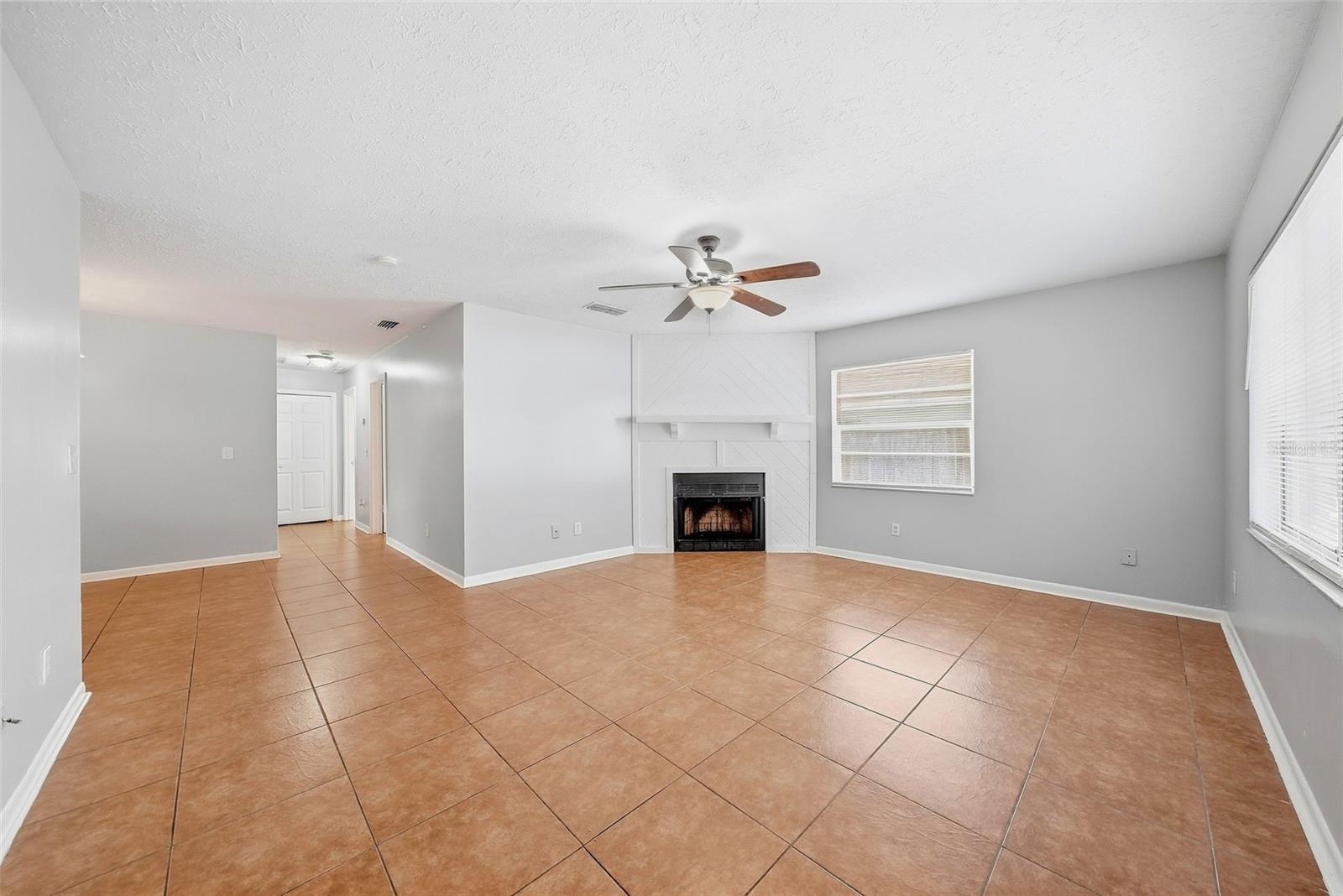 8904 N Boulevard Property Photo 6