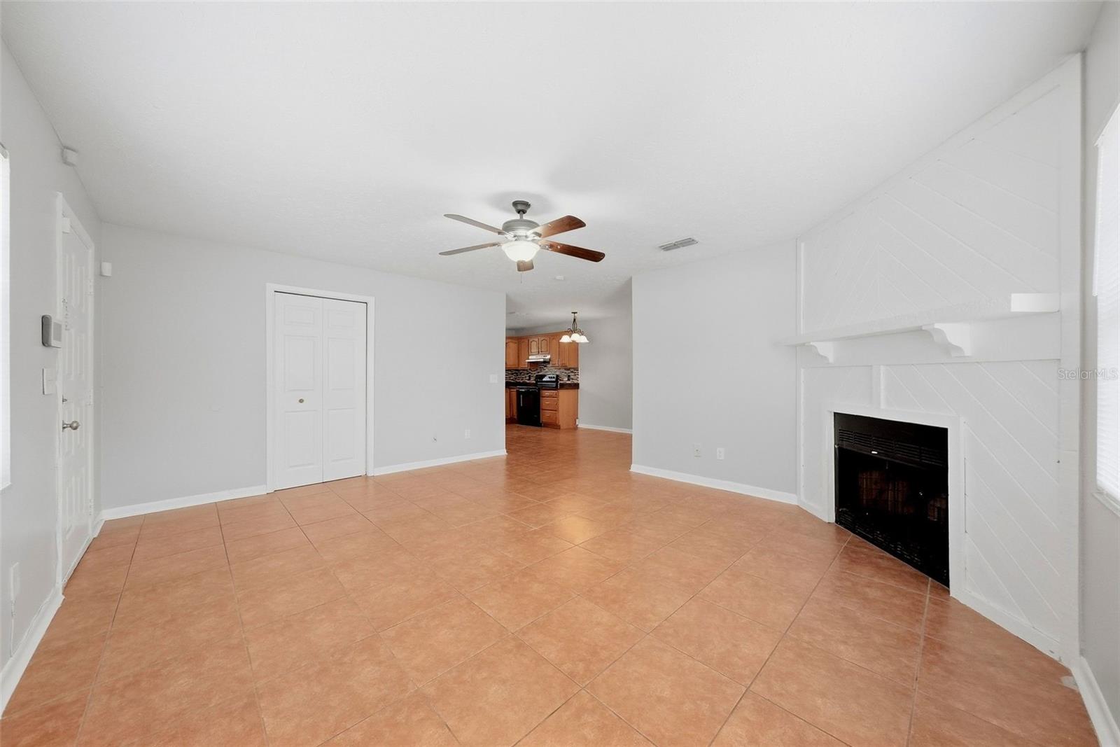 8904 N Boulevard Property Photo 7