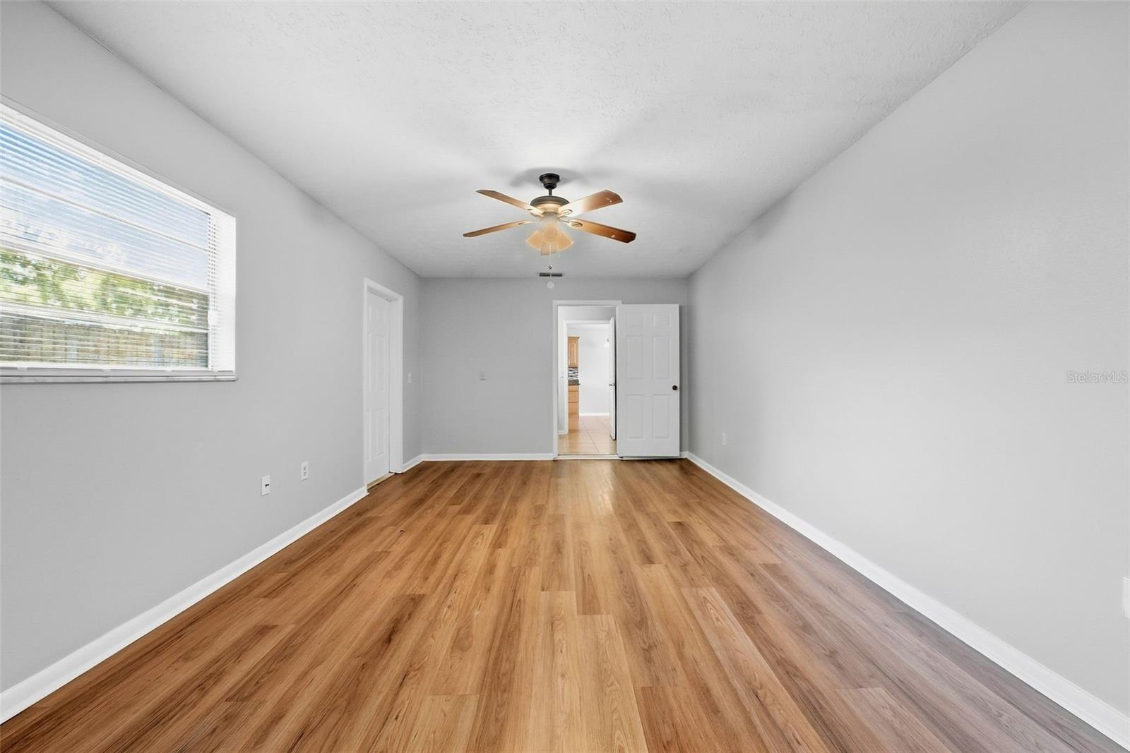 8904 N Boulevard Property Photo 18