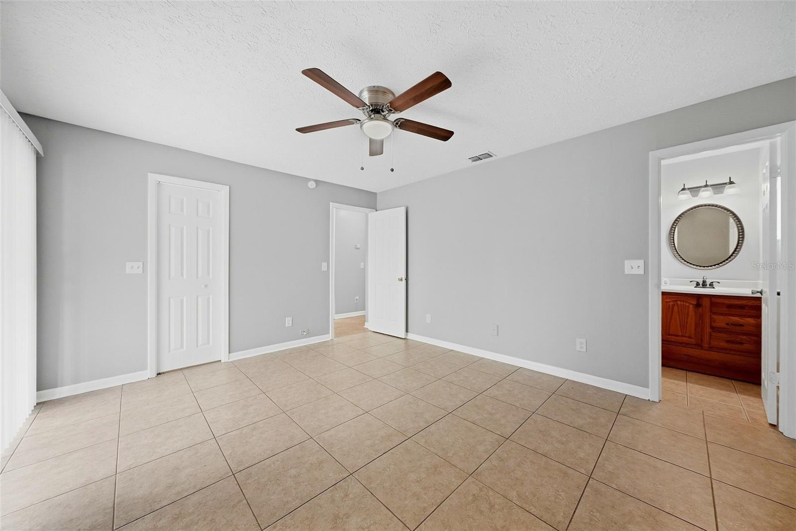 8904 N Boulevard Property Photo 27
