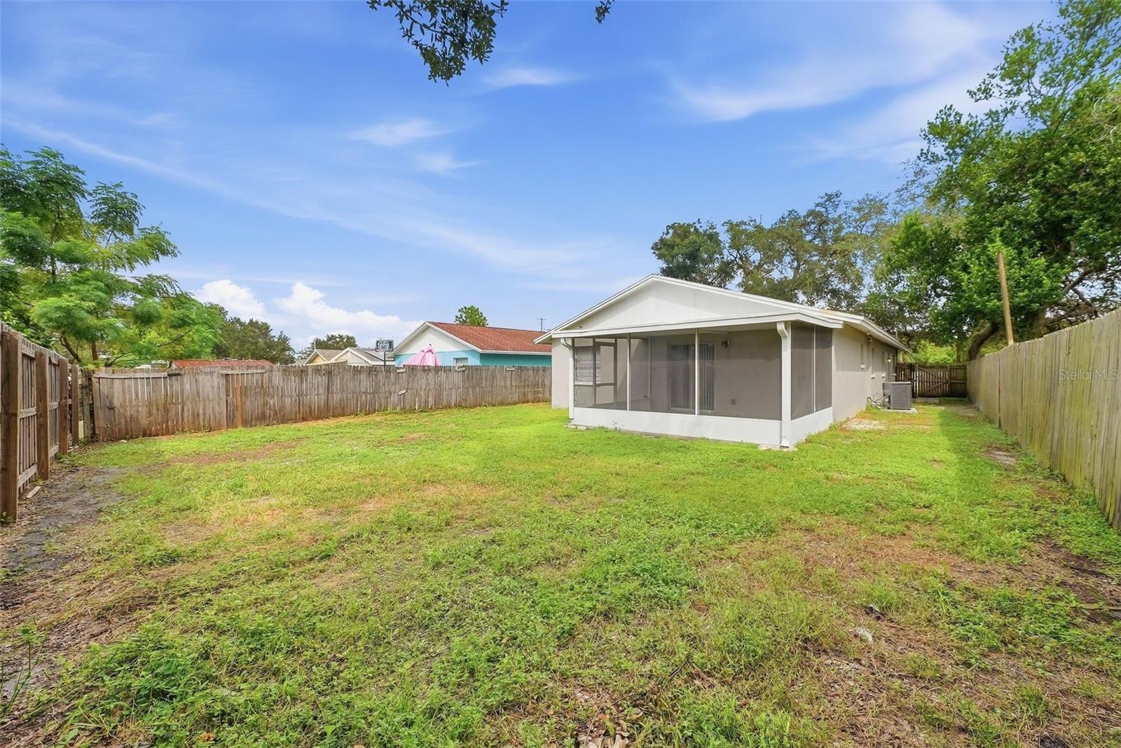 8904 N Boulevard Property Photo 40
