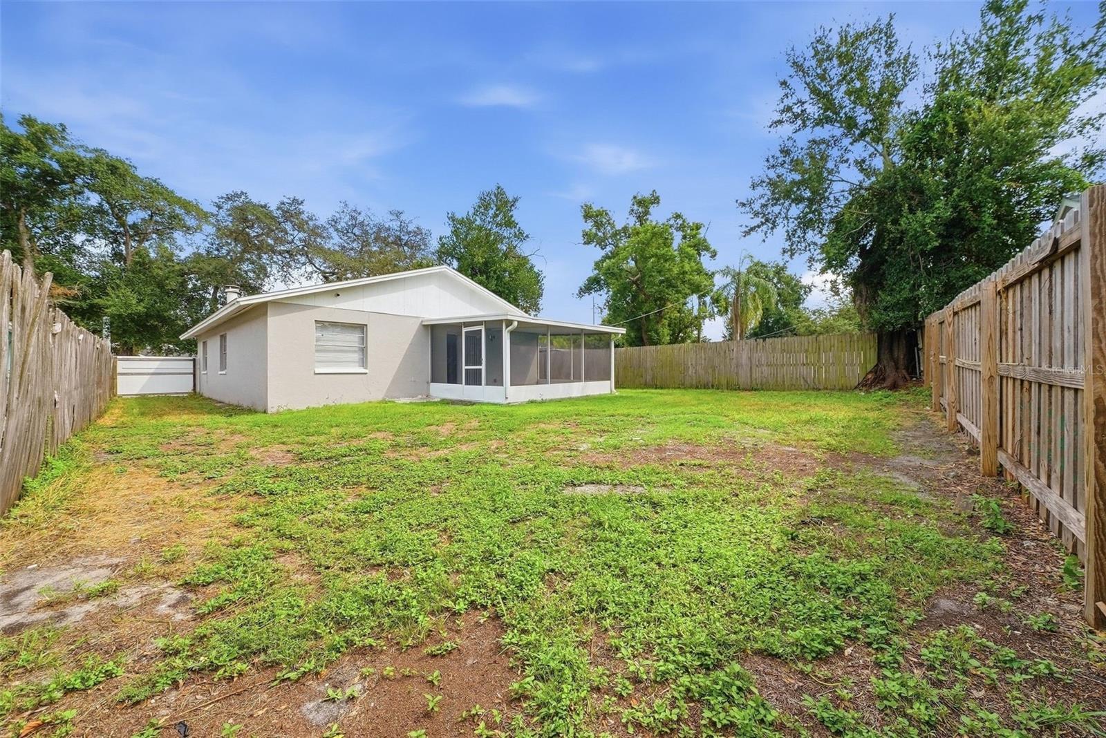 8904 N Boulevard Property Photo 41