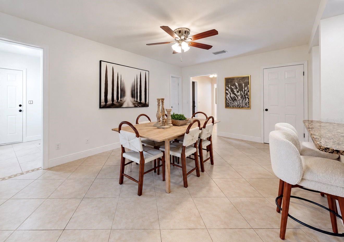 2818 Springdell Cir Property Photo 6