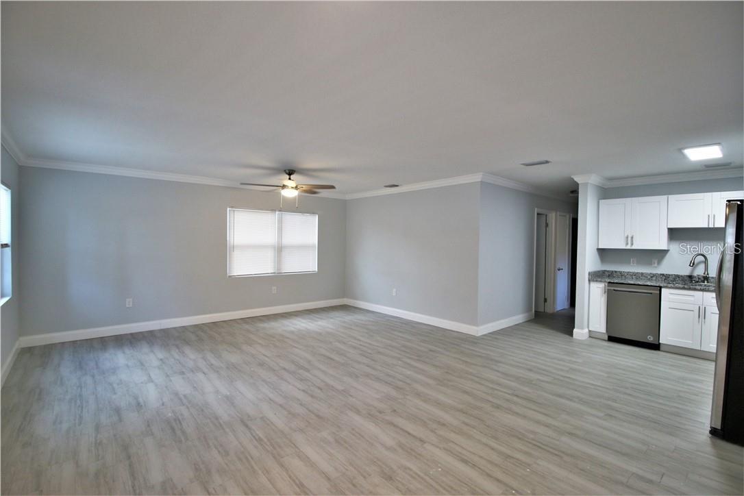 3207 W Cherokee Ave Property Photo 5