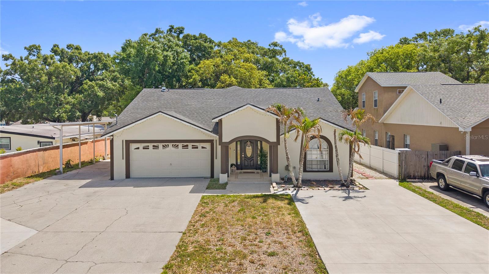 8019 N Gomez Ave Property Photo