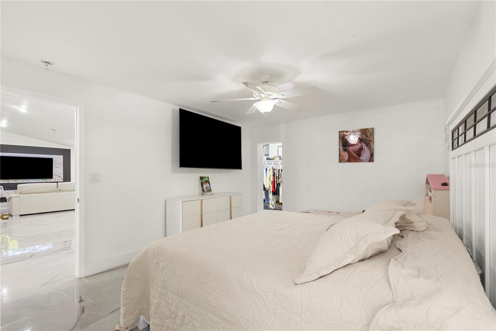 8019 N Gomez Ave Property Photo 34