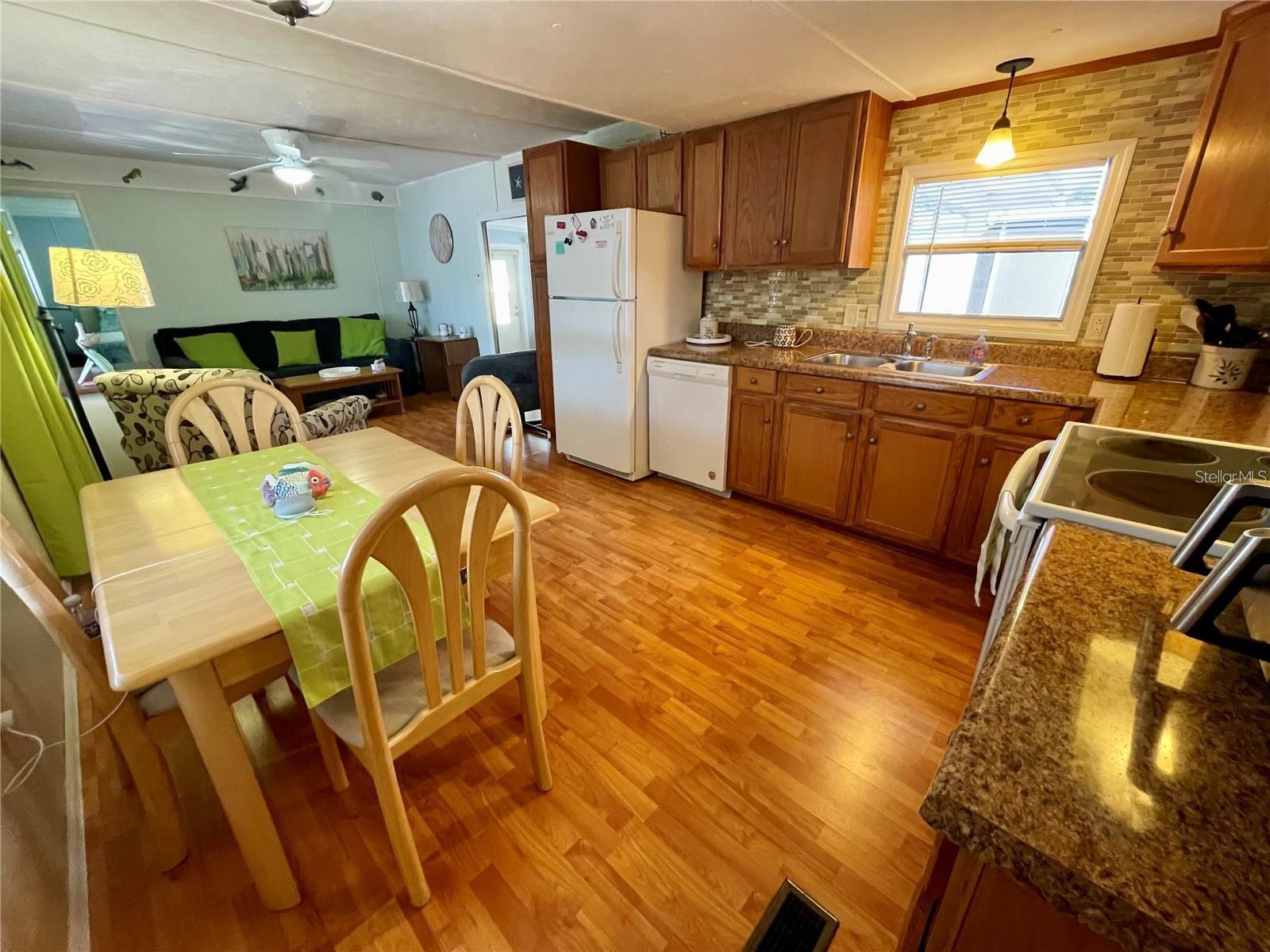 34514 Rose Dr N Property Photo 14
