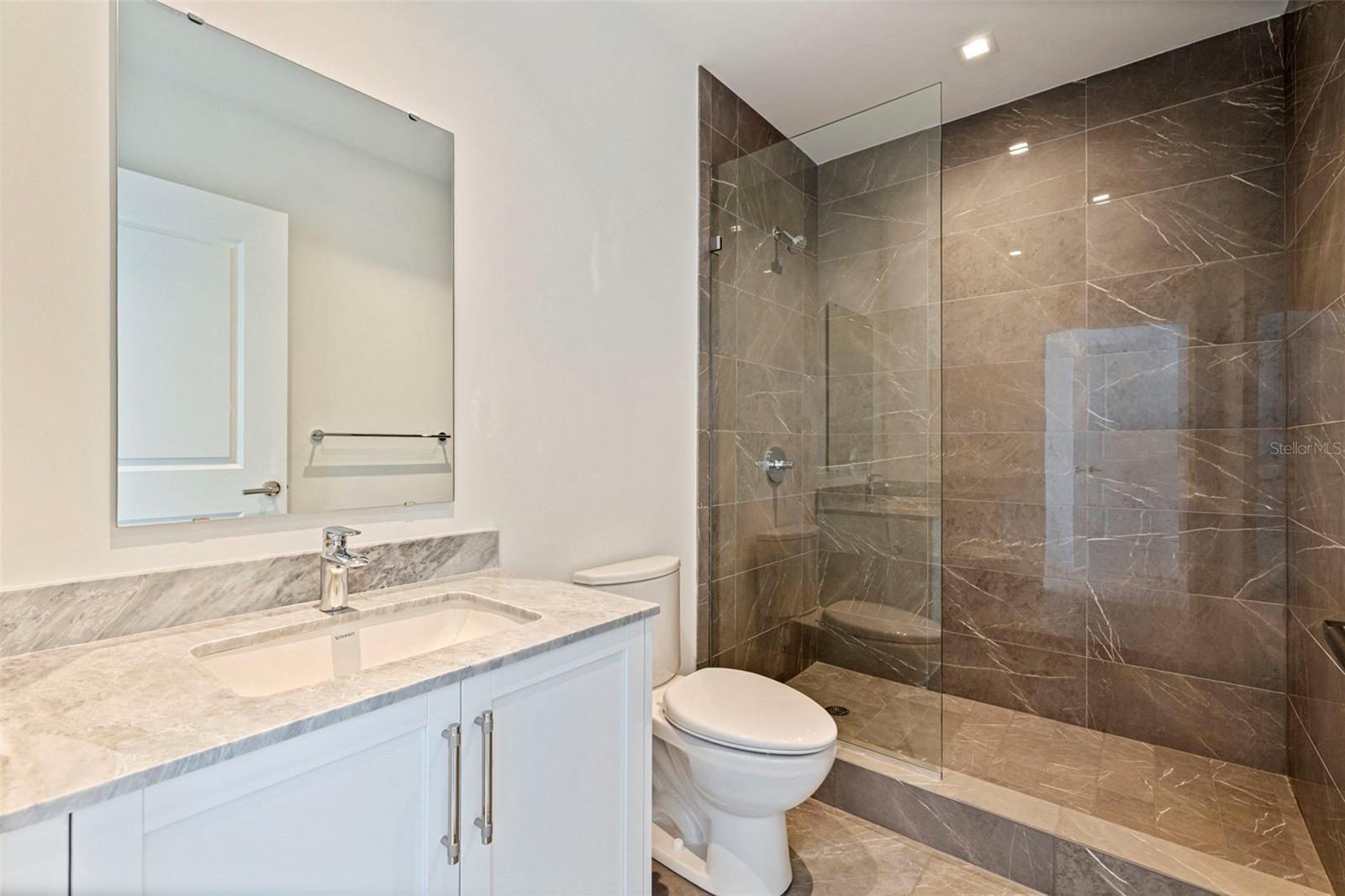 3015 S Ysabella Ave #2401 Property Photo 37